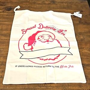 BNWT - Christmas 🎄 Present Holiday Large Cotton Bags (19" x 26")